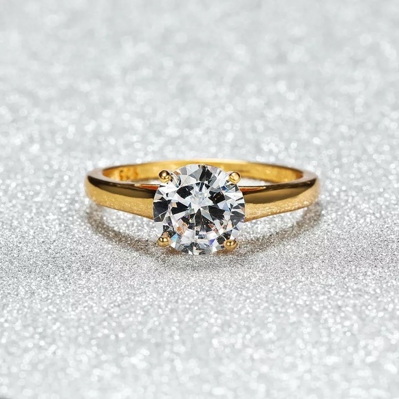 925 White Crystal Stone Luxury Ring 💍 - Picture 5 of 8